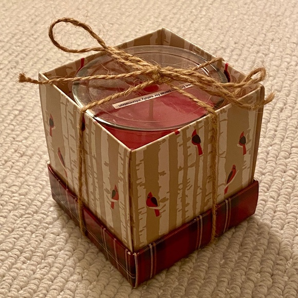 Cinnamon Apple Scented Filled Candle in Gift Box - Picture 2 of 10